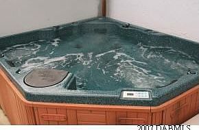 Luxury Whirpool Tub