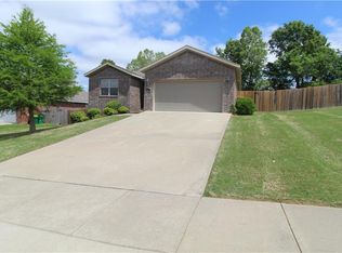 6020 Clay Ave, Springdale, AR 72762