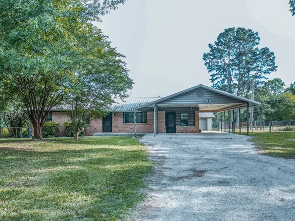 2731 Sweet Home Rd, Broken Bow, OK 74728