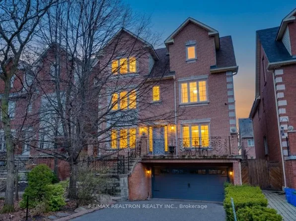 117 Theodore Pl, Vaughan, ON L4J 8E3