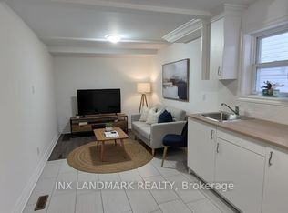 42 Fergus Ave W, Richmond Hill, ON L4E 3C2