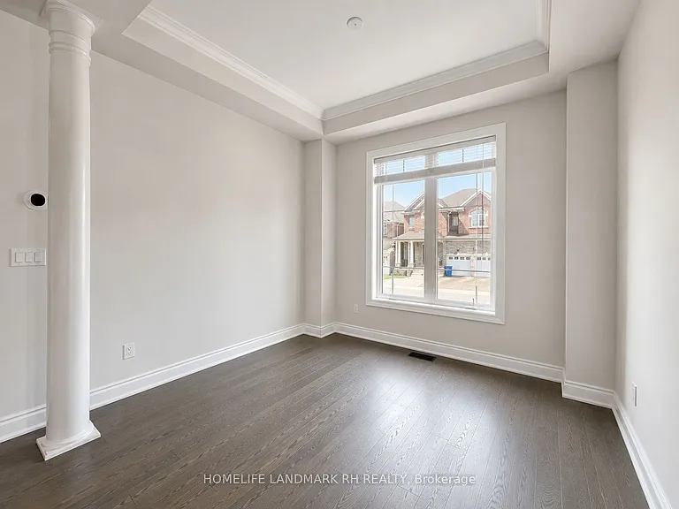 23 Clara May Ave — Photo 5