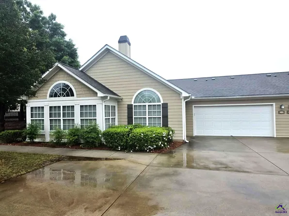 402 Nandina Ct, Warner Robins, GA 31088