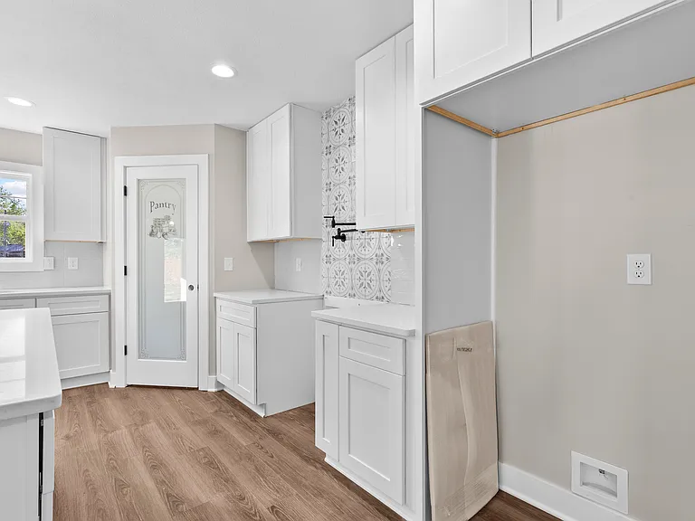 8 Wilma Ave — Photo 10