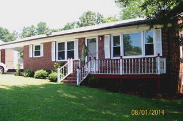 1st image of 1038 E Oak Hill Dr
