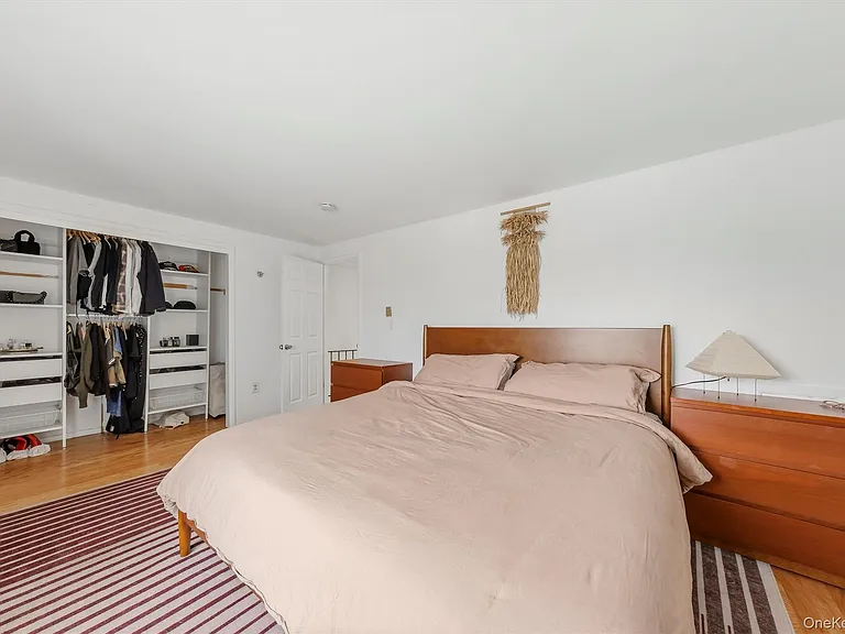 15 Hammond Plz — Photo 22