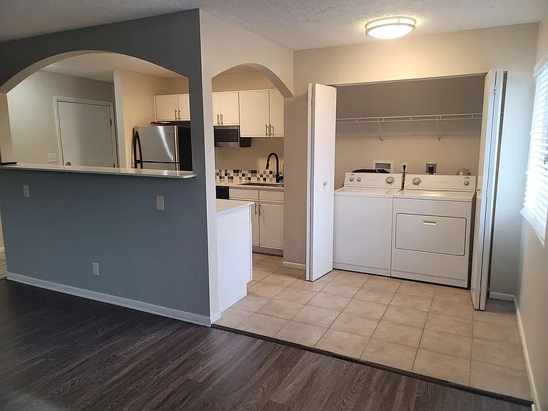 1304 Palmer Dr — Photo 41