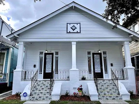 2nd image of 3120 Banks St