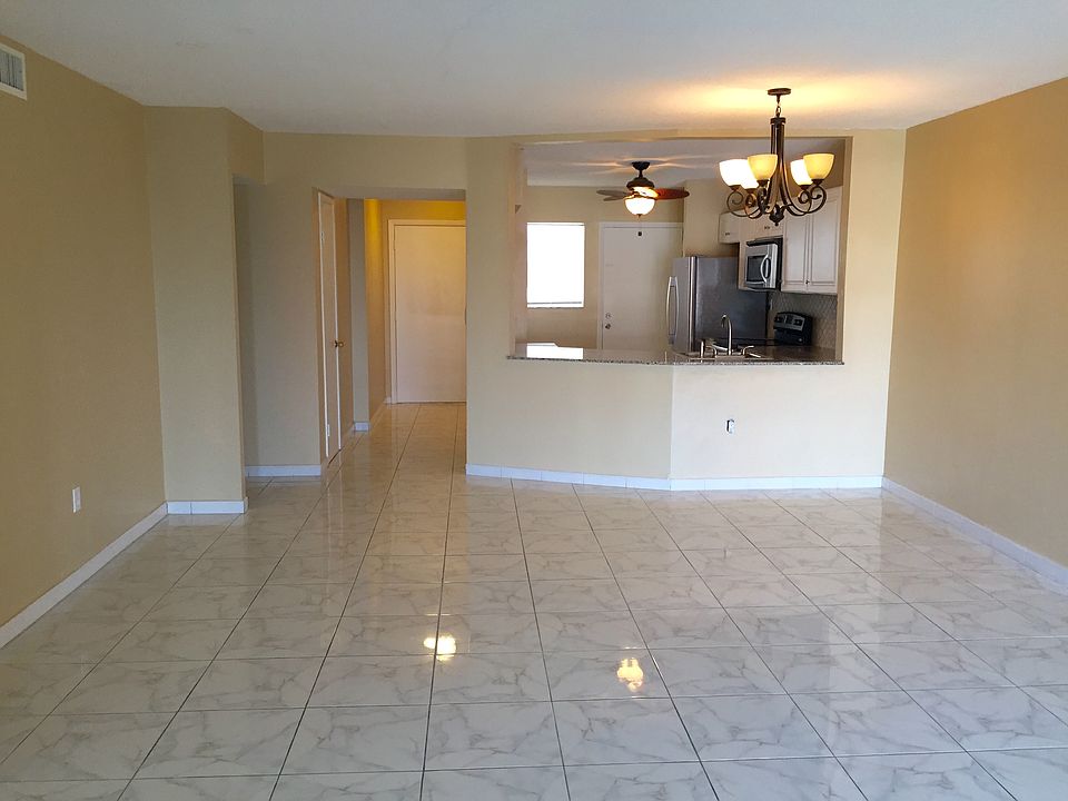 1st image of 1770 NE 191st St APT 710