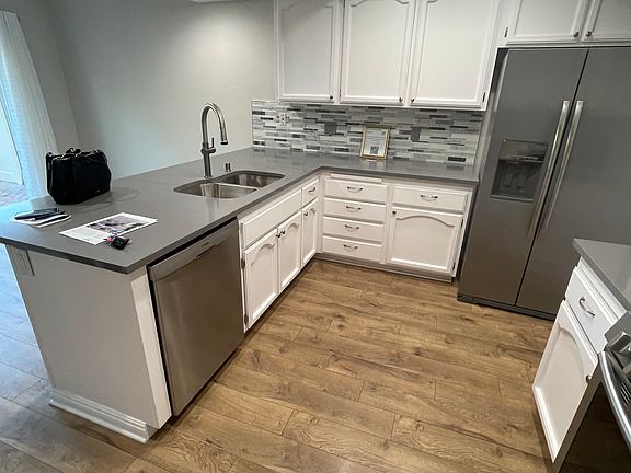 2nd image of 21166 Vista Del Sol