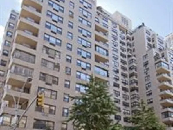 11 Fifth Avenue image 1 of 1