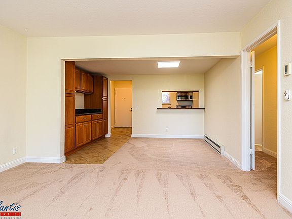 4th image of 4012 Farm Hill Blvd APT 302
