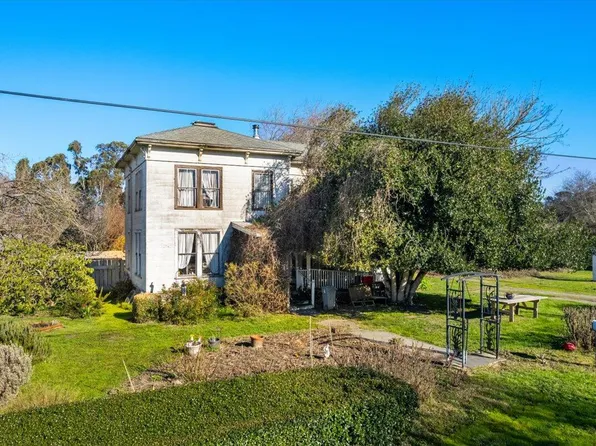1745 Drake Hill Rd, Fortuna, CA 95540