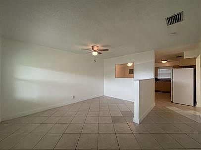 4th image of 1431 NW 20th Ct #A