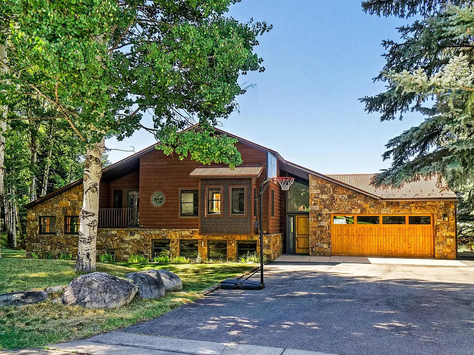 129 Heather Ln