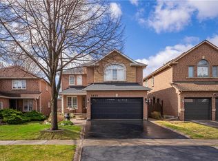 2400 Eden Valley Dr, Oakville, ON L6H 6K9