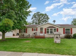 425 College Pl, Saint Louis, MI 48880