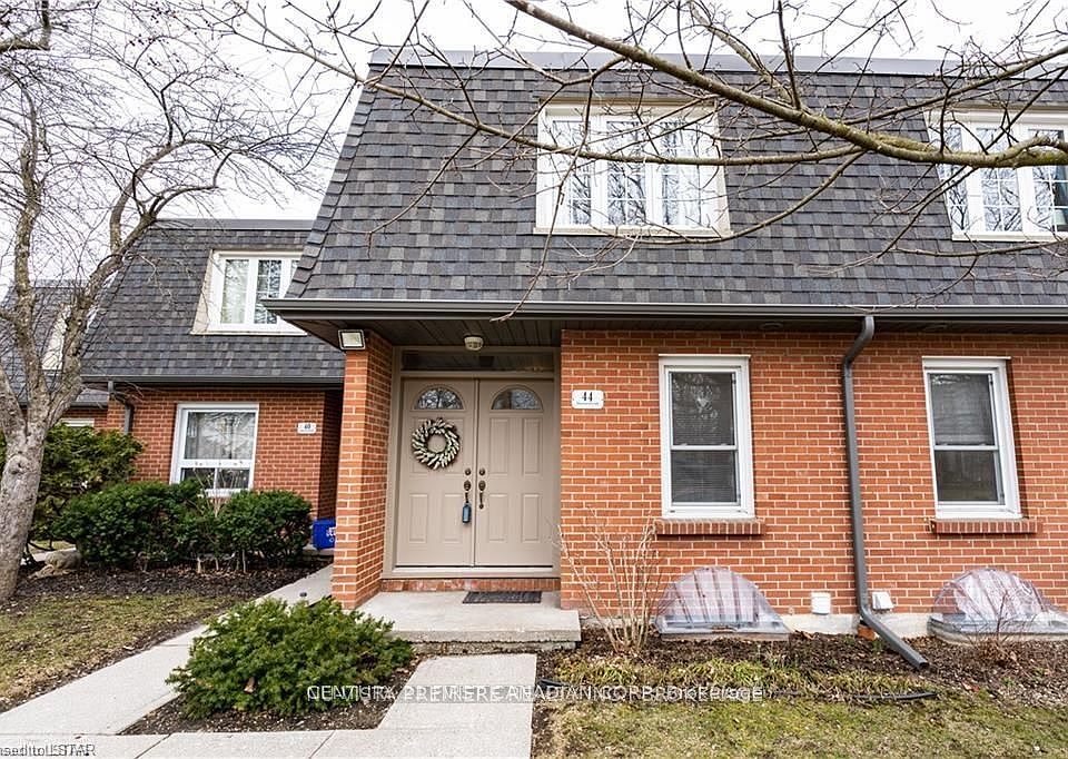 1st image of 44 Homestead Cres #60