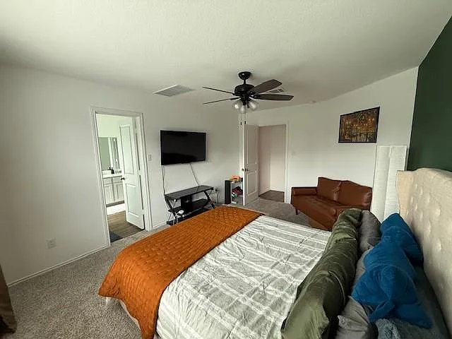 204 Longbridge Dr — Photo 11