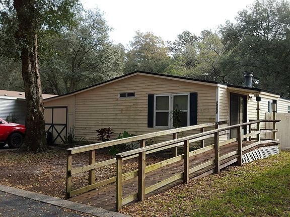 4th image of 10556 Bay Hills Cir