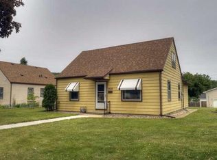 2505 Hoeschler Dr, La Crosse, WI 54601