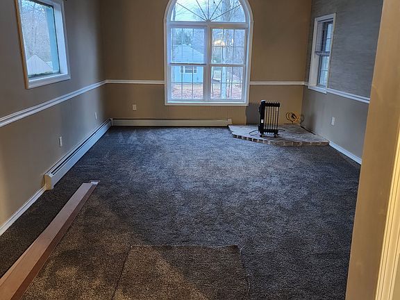 4th image of 2303 Beaver Cir