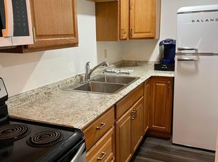 321 E Ridgeway Ave #B, Hermiston, OR 97838