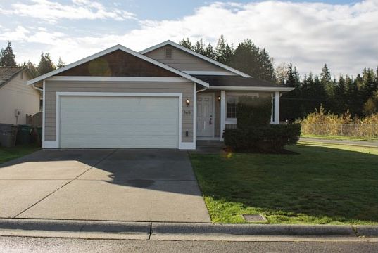 2nd image of 5610 101st Pl NE