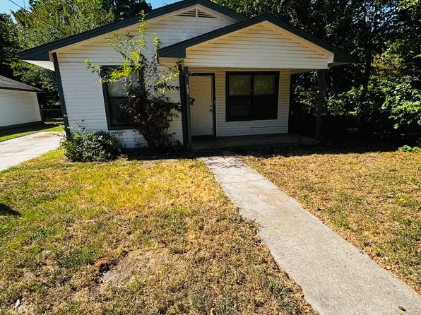 1414 E Pecan St, Gainesville, TX 76240