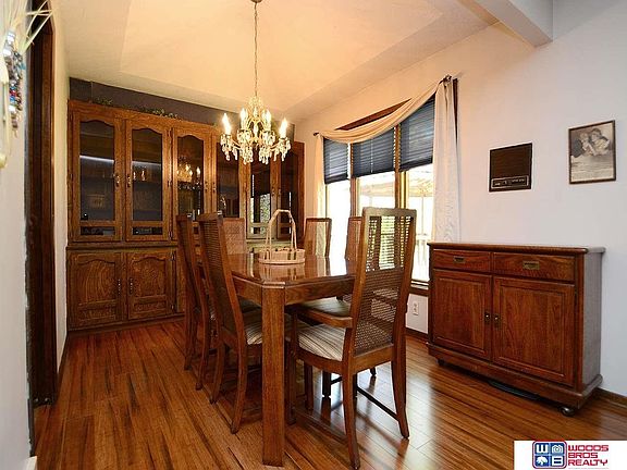 5th image of 1915 Dover Ct