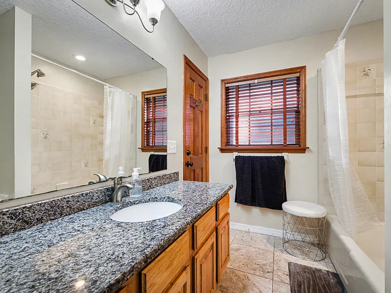 523 Princewood Dr — Photo 34