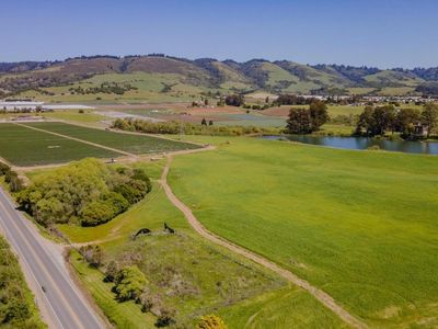 E Lake Ave, Watsonville, CA, 95076