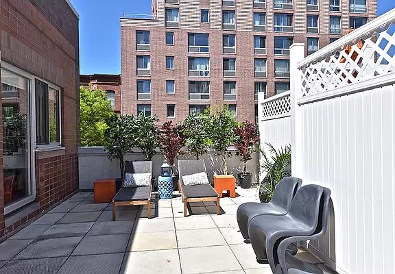 3rd image of 300 W 145th St APT Th1