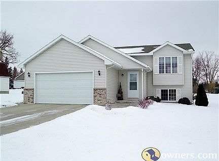 Split level home built in 2006