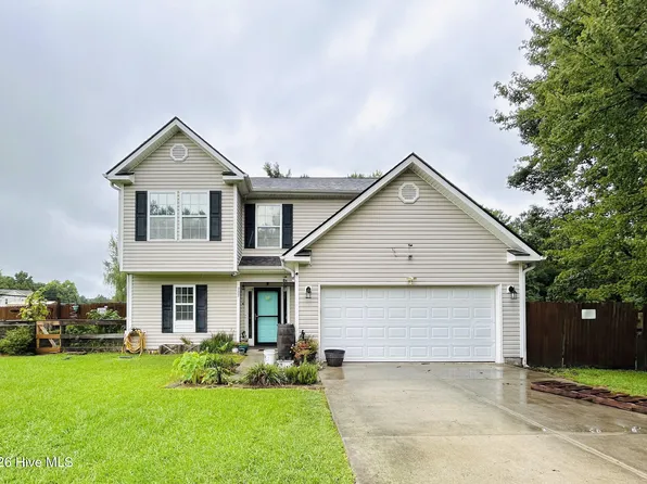305 Vito Court, Richlands, NC 28574