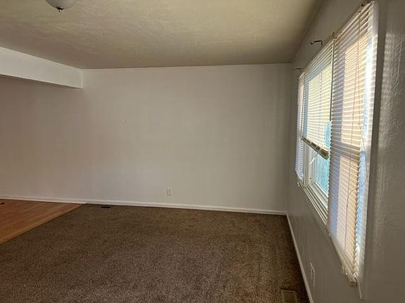 4th image of 152 Harrow Ln