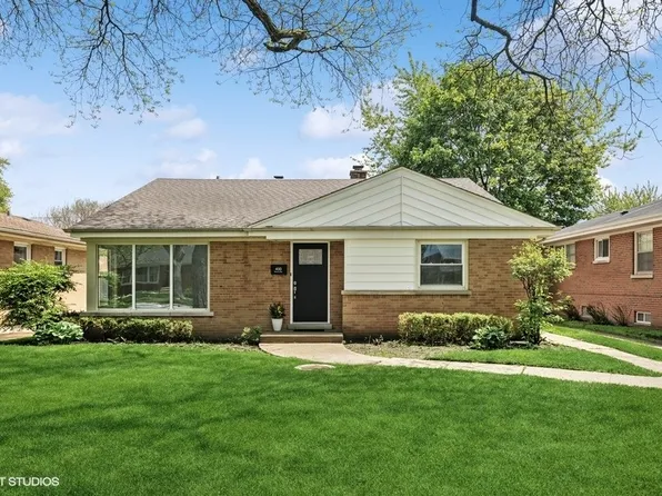 400 Romona Rd, Wilmette, IL 60091