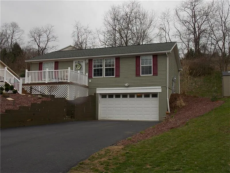 145 Londonderry Dr photo 1