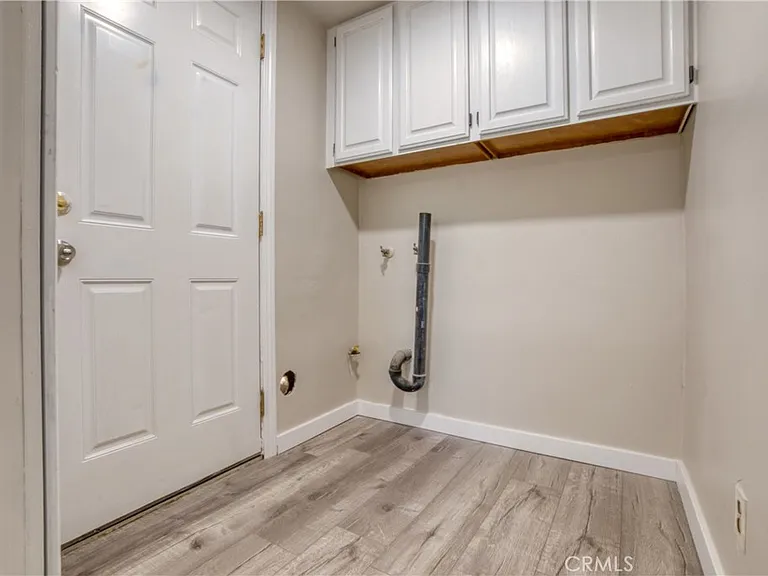13903 S Zamora Ave — Photo 6