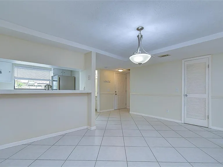 230 Cypress Pl — Photo 14
