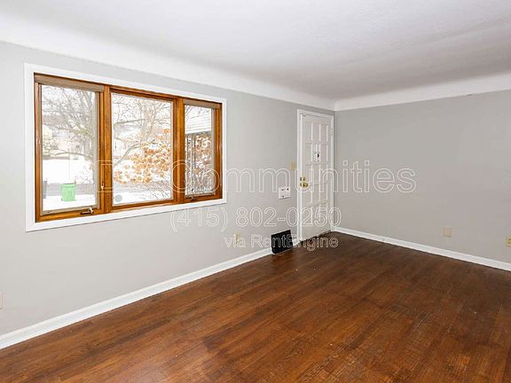3rd image of 5048 Claremont Blvd