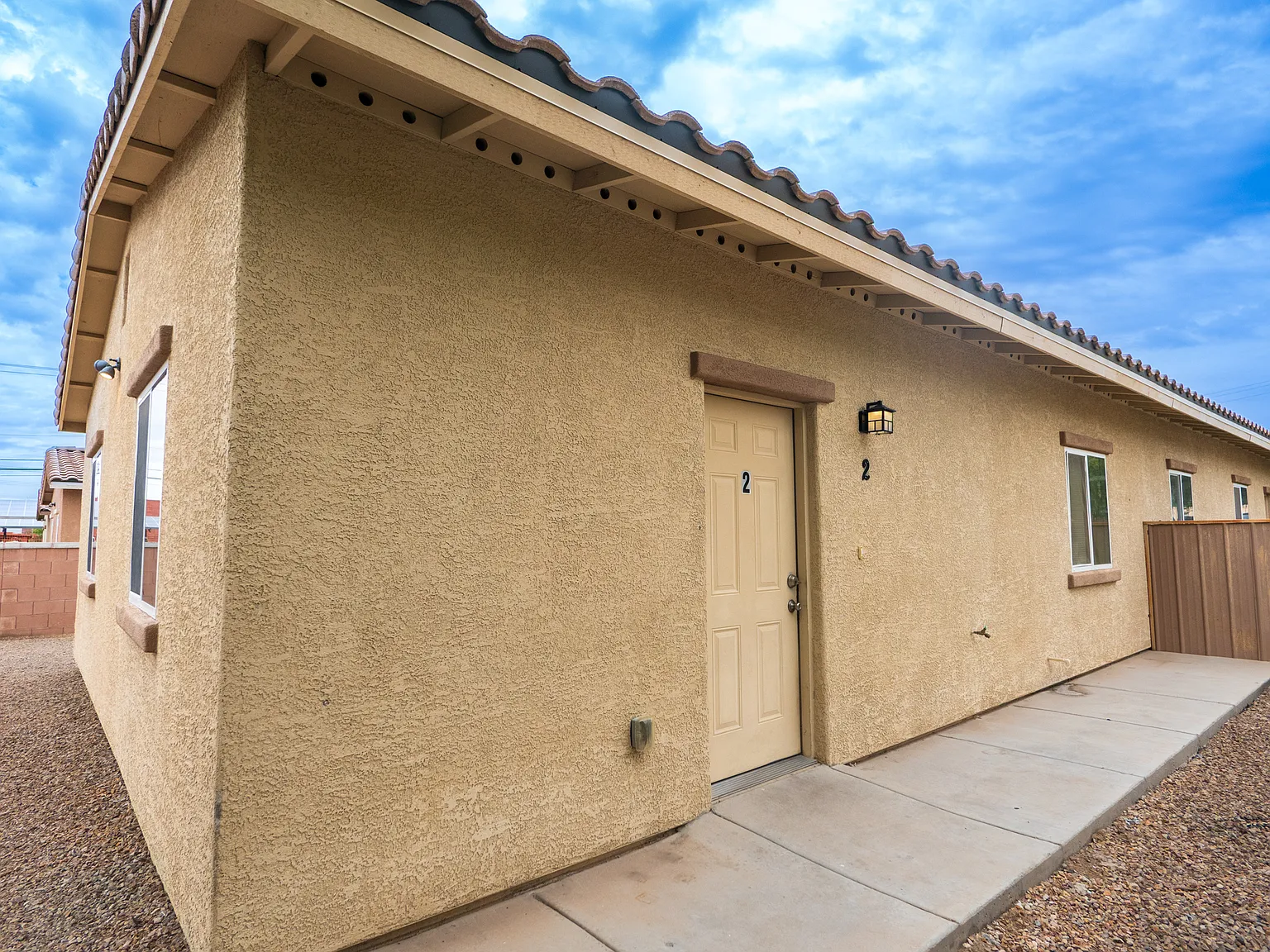 2 bed, 803 sqft, $1,195 — Photo 2