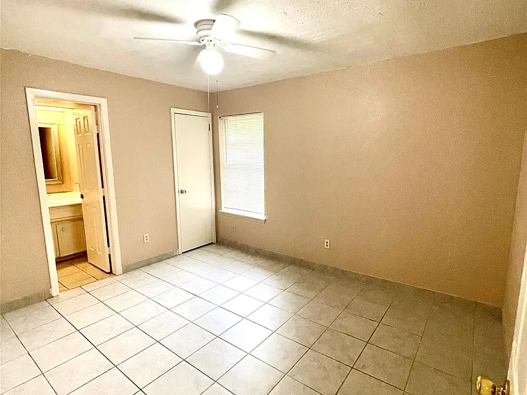 11906 Binghampton Dr — Photo 12
