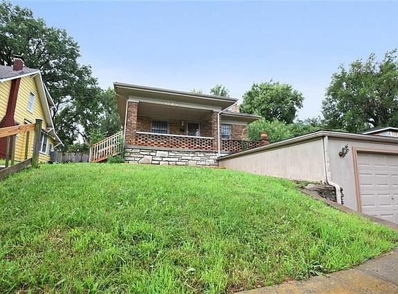 2nd image of 1825 Freeman Ave