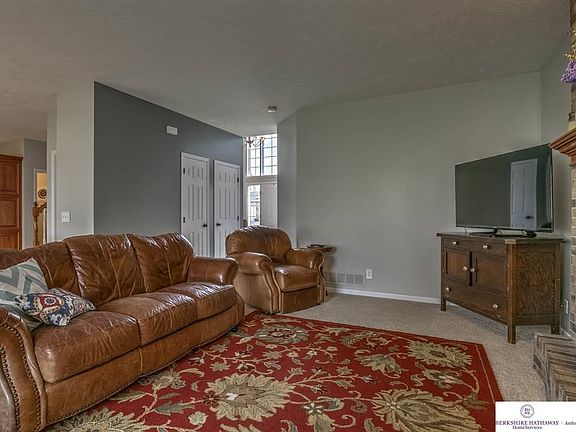 5th image of 10308 Emiline St