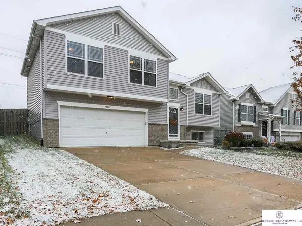 14502 Mormon St, Bennington, NE 68007