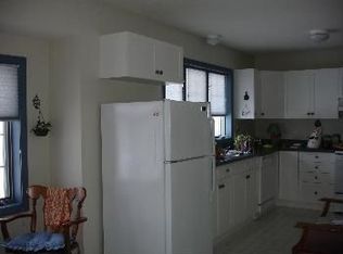 10 Lebanon Sq, Mansfield, CT 06250