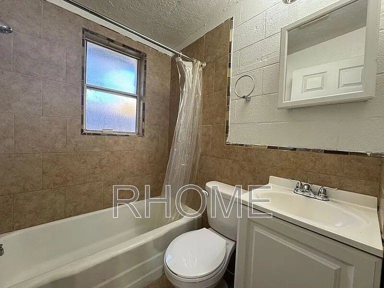 2725 S Edison St #2 — Photo 6