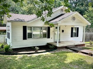124 S 2nd St, Benton, AR 72015