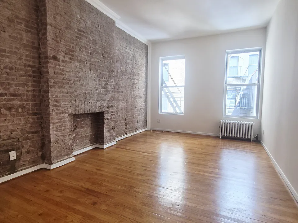 343 W 85th St #45